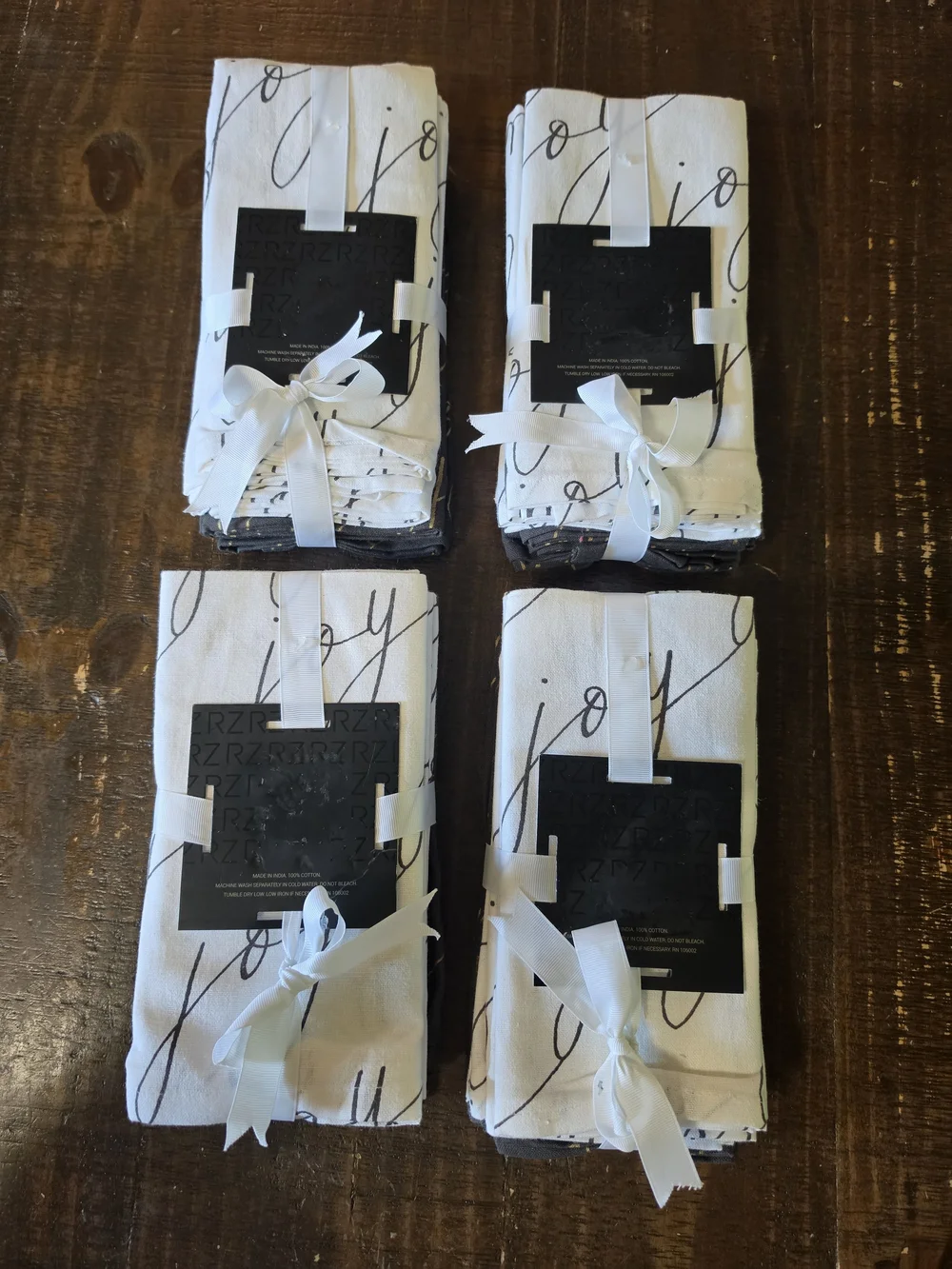 Rachel Zoe Joy Script Napkin Set- 32 Total
